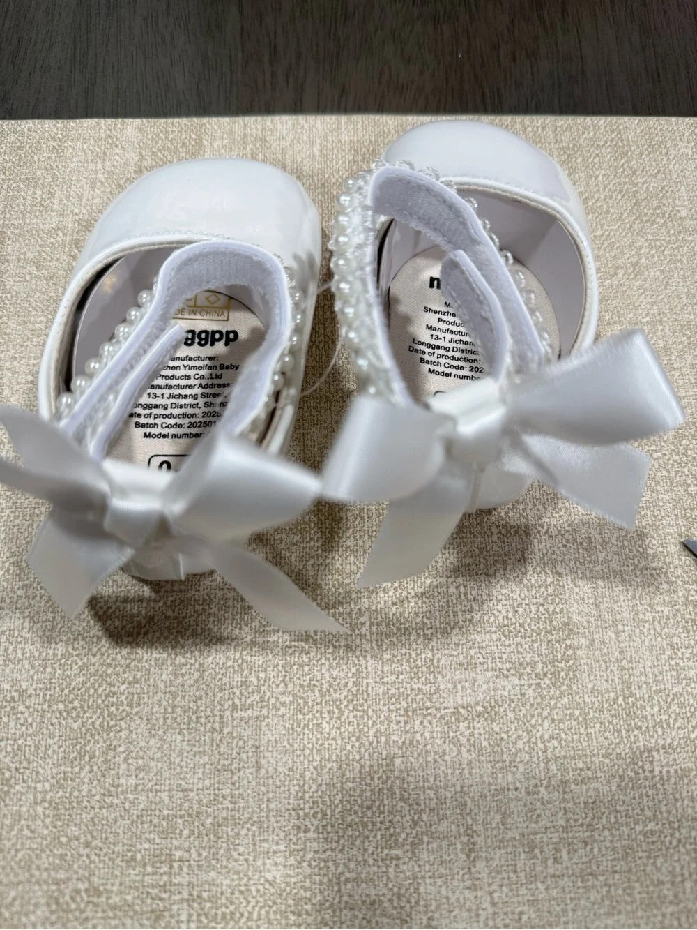 Girls White Pearl-Trim Mary Jane Dress Shoes